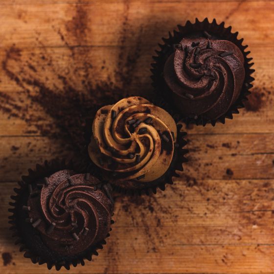 Simple Chocolate Emmer Cupcakes