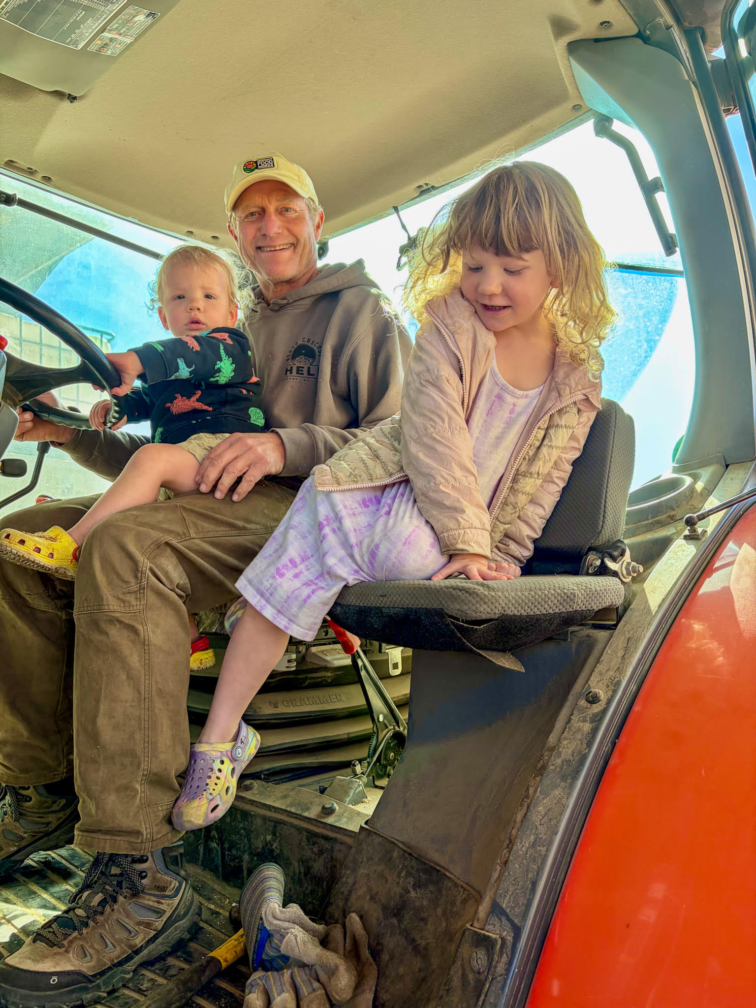 Kids and tractors at Bluebird Grain Farms
